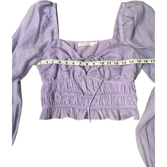 ASTR The Label Lilac Puff Sleeve Smocked Crop Top Size M - Picture 4 of 6